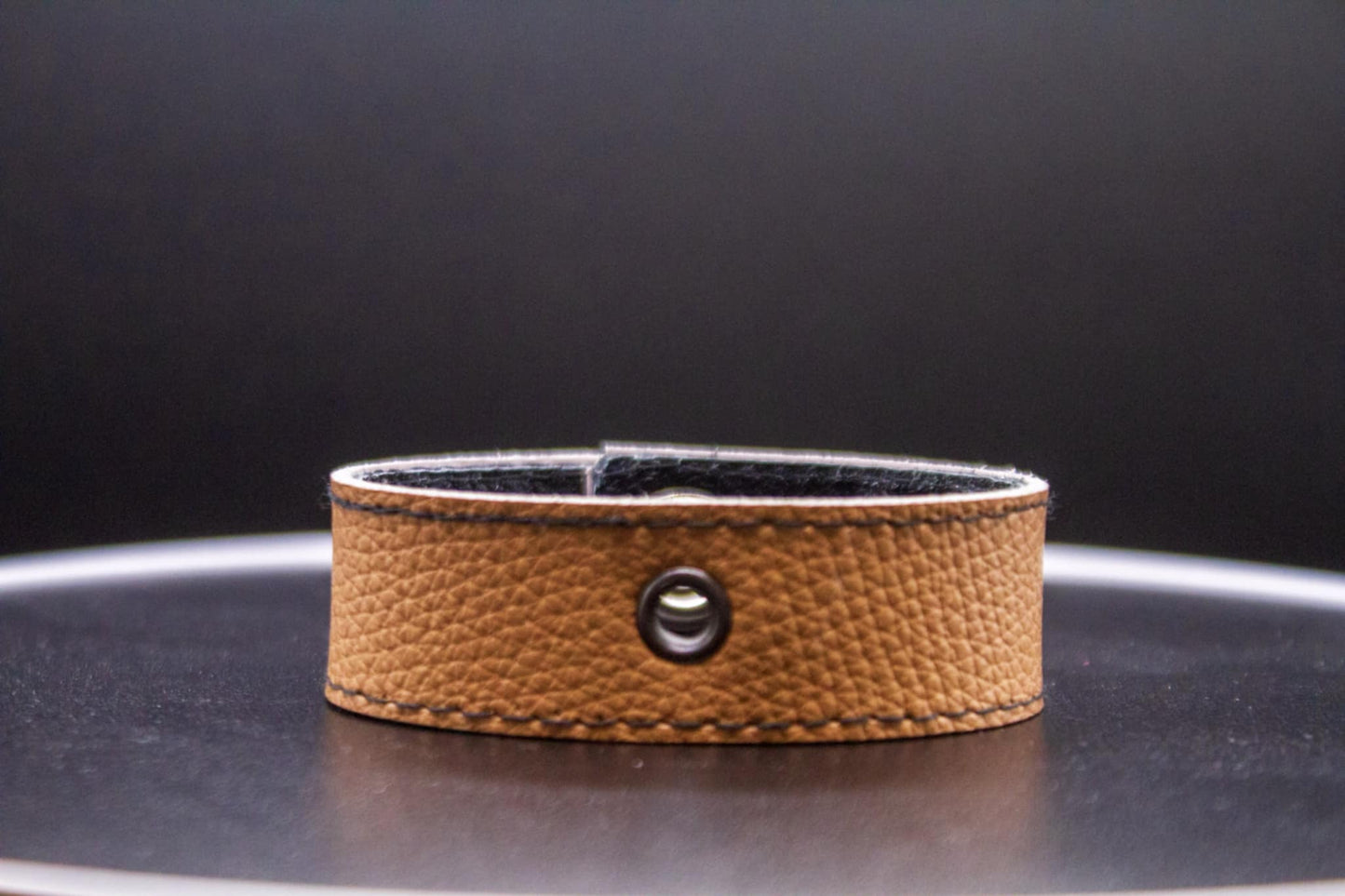 TECHLETT LUXURY NFC ( Bracelet ) PEANUT BUTTER 1